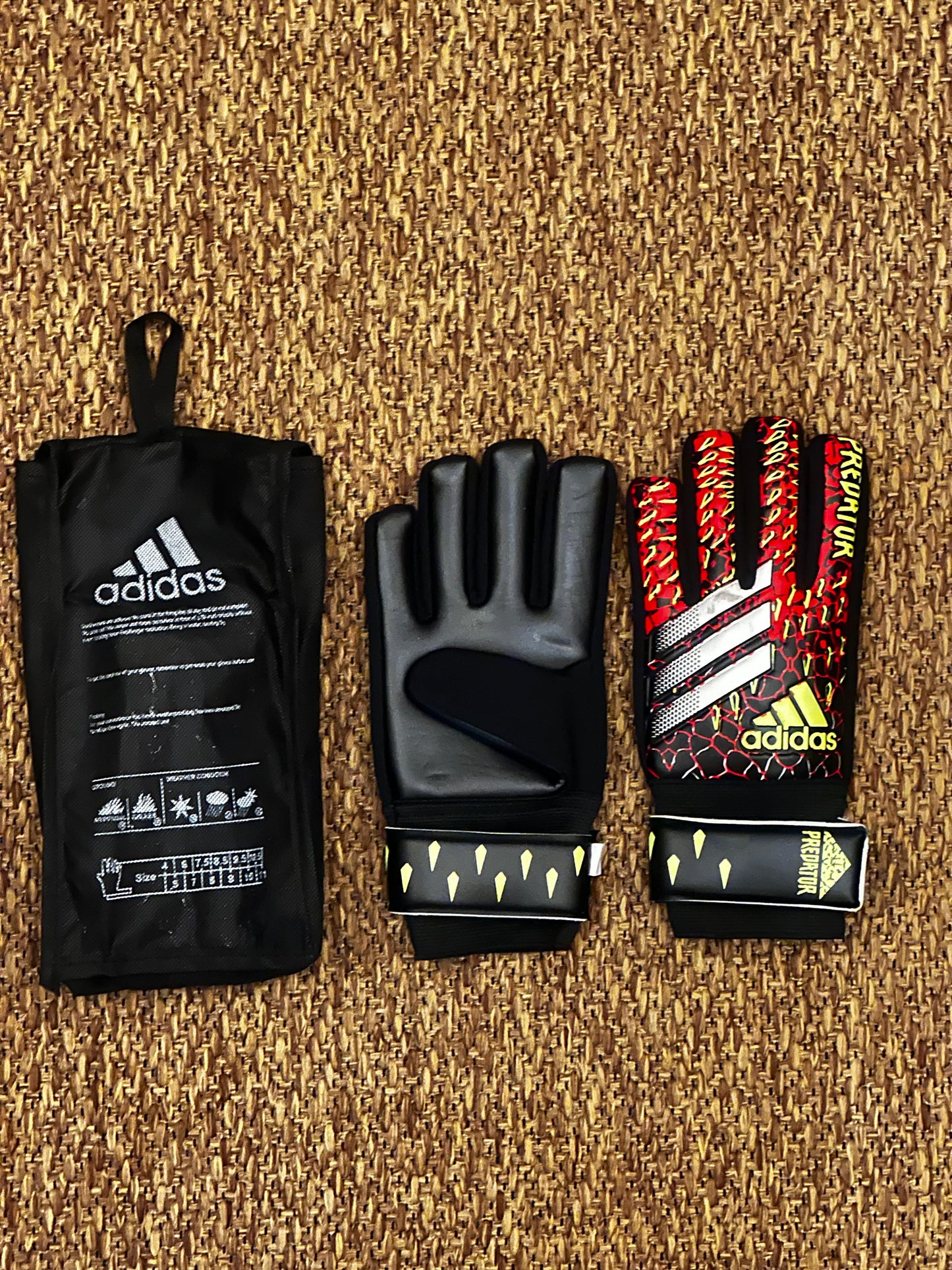 Adidas Kids Goalkeeper Gloves